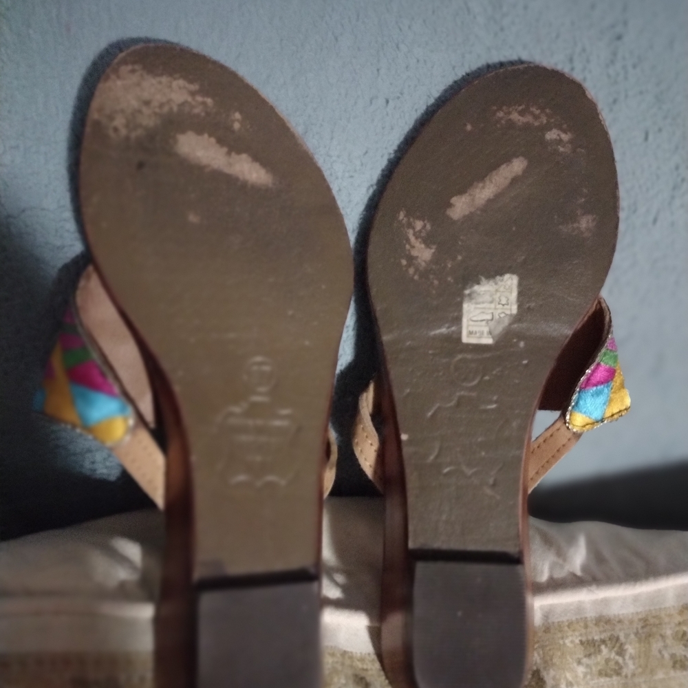 Sandals - Picture 3 of 3